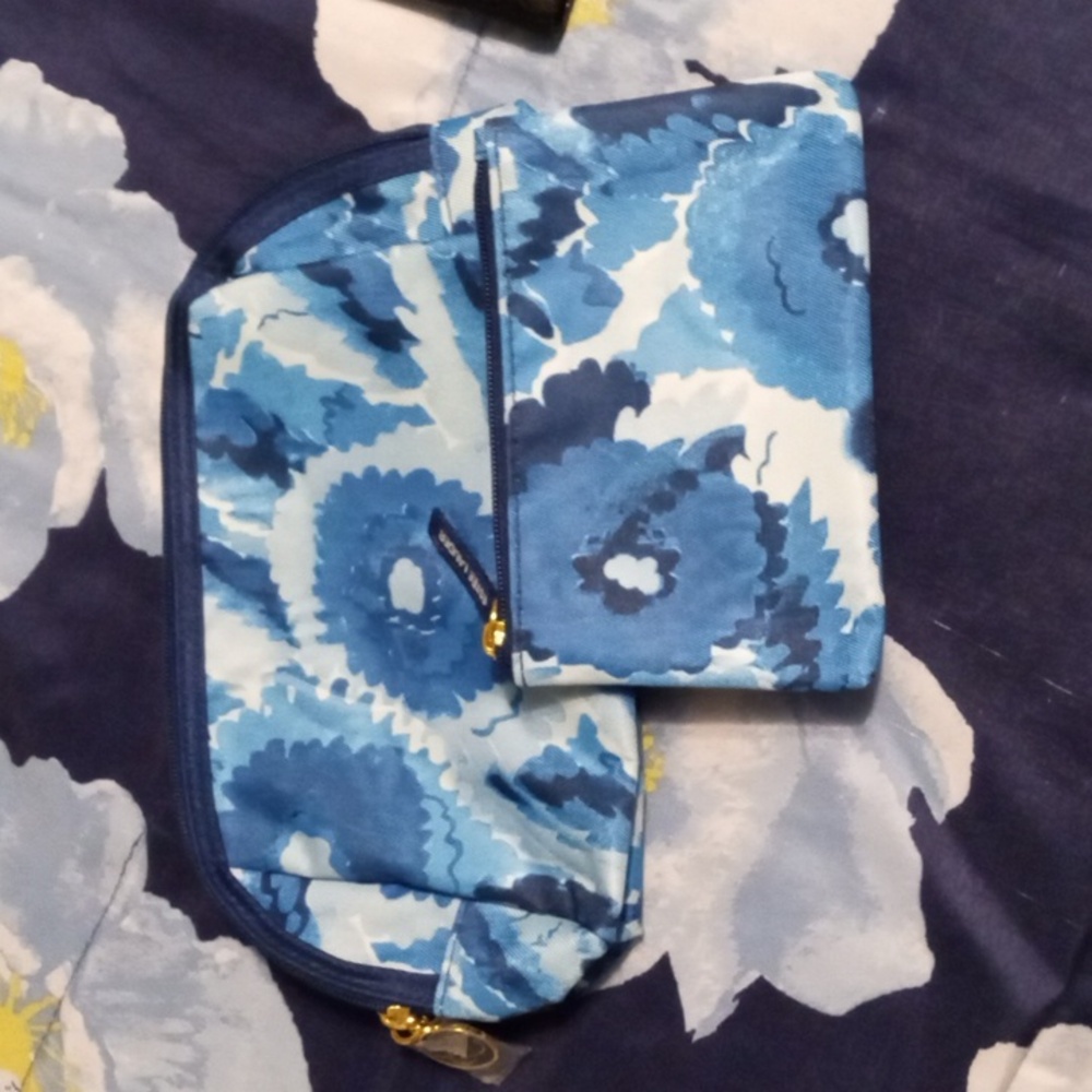 NWOT makeup bag set